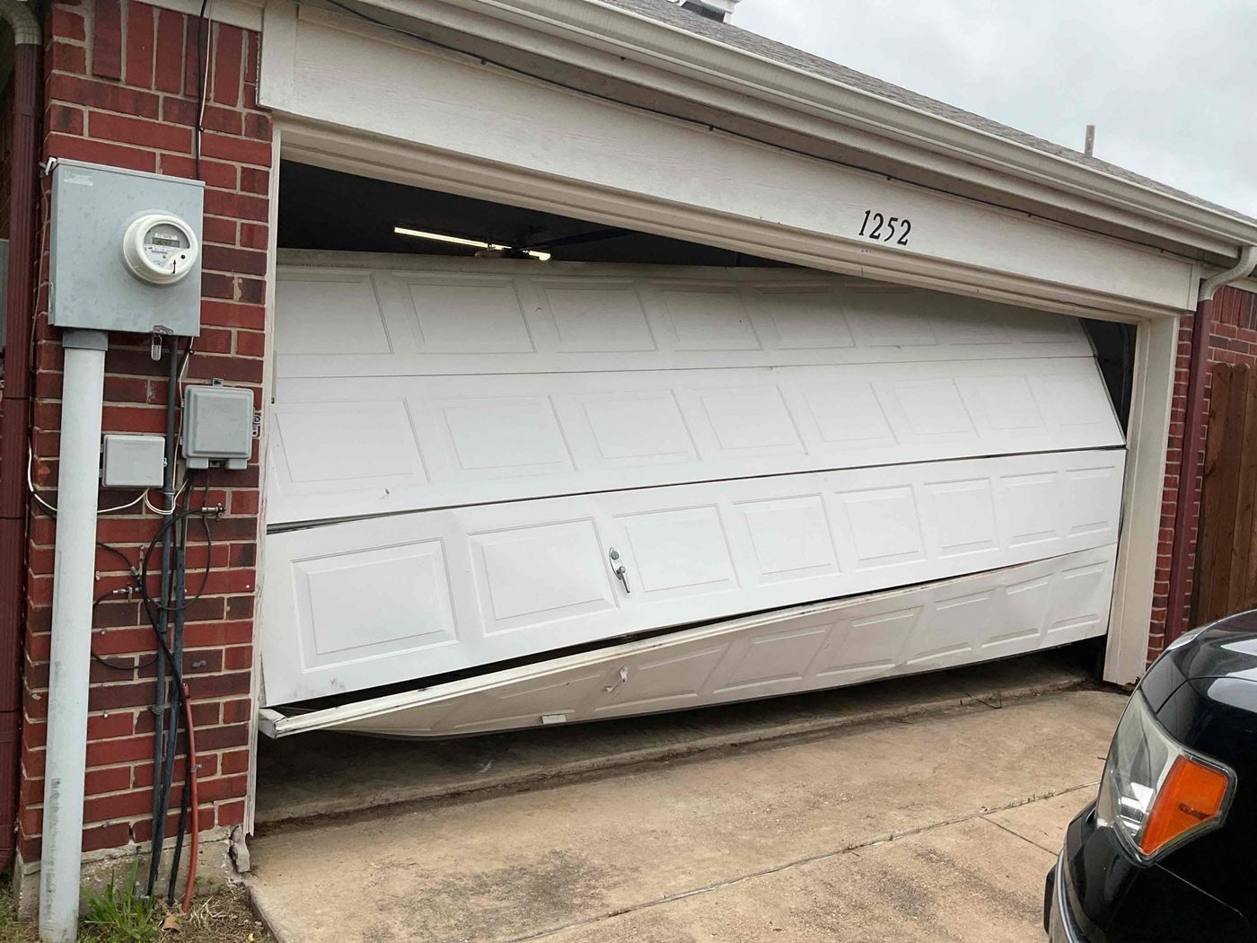 Garage Door Repair in Jacksonville, FL